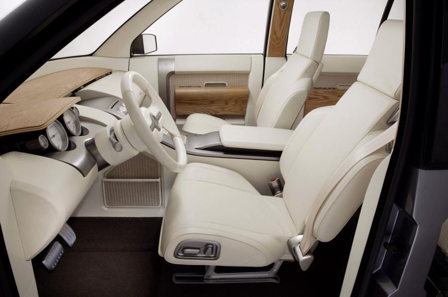  Ford Fairlane Concept 2005 года  (фото 28 из 52)
